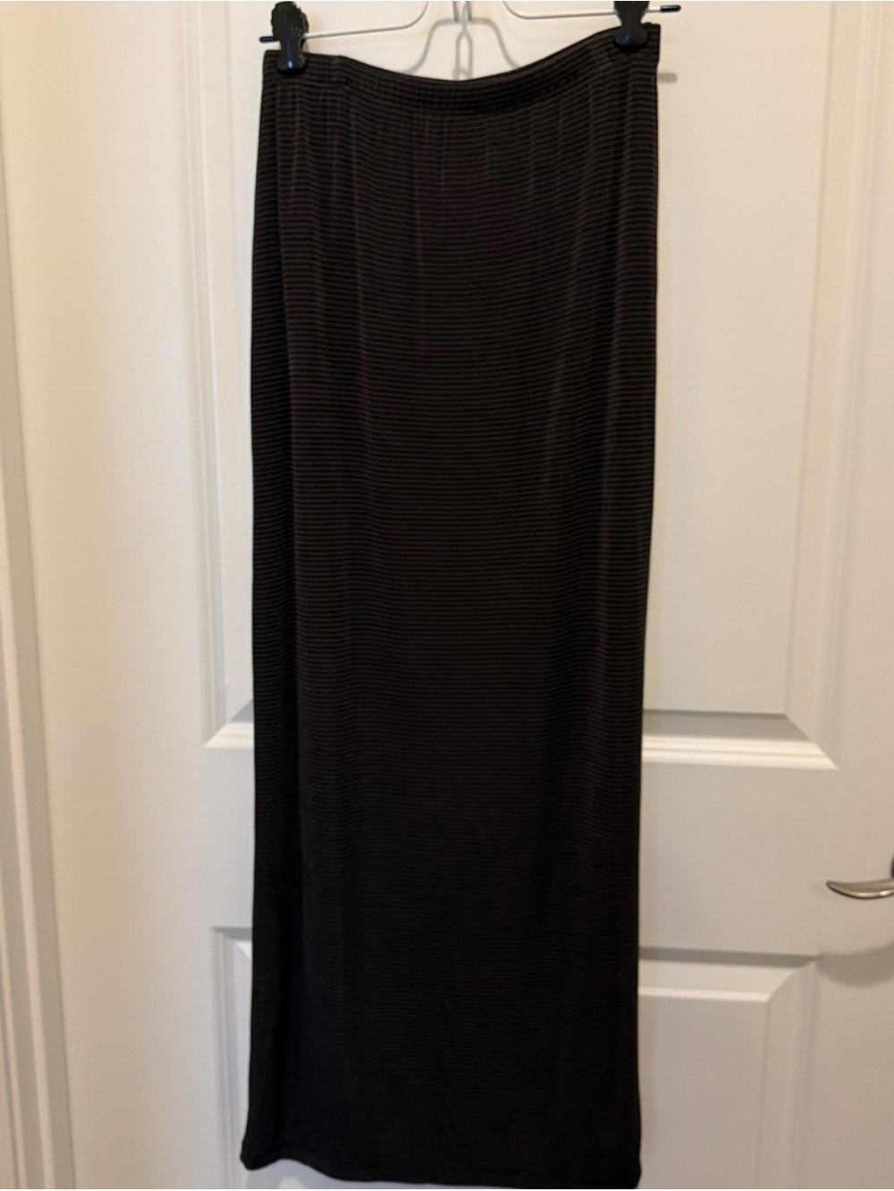 Private Edition by Chico's Black Maxi Skirt with Subtle Stripe Texture size 0